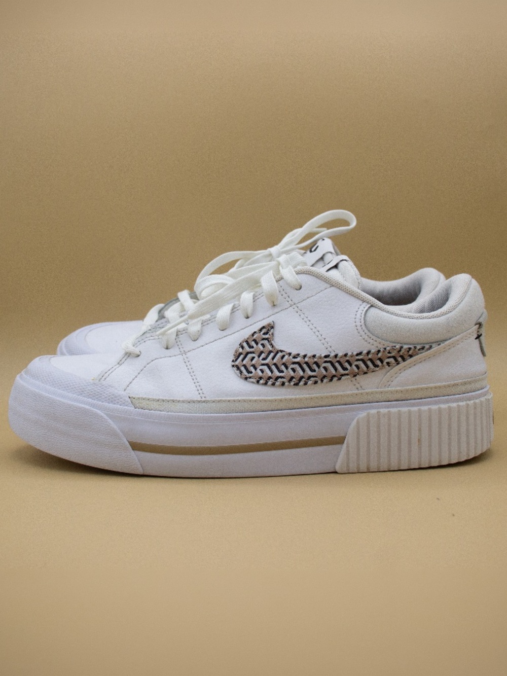 Nike Court Legacy Lift United in Victory Shoes FD0558-100 Women's Size 9.5